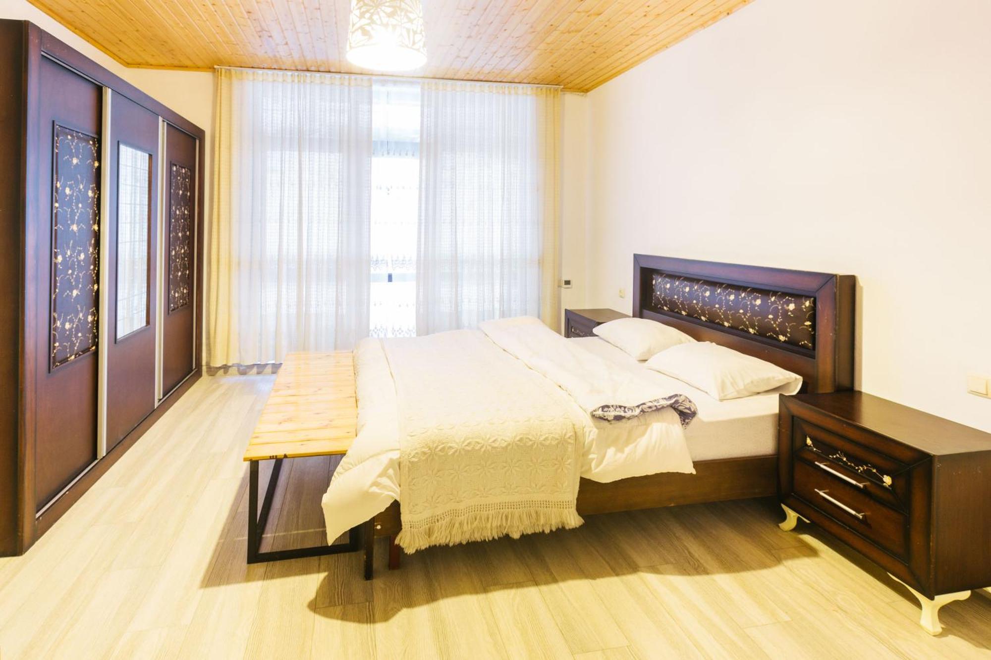 Hotel Level Местия Екстериор снимка