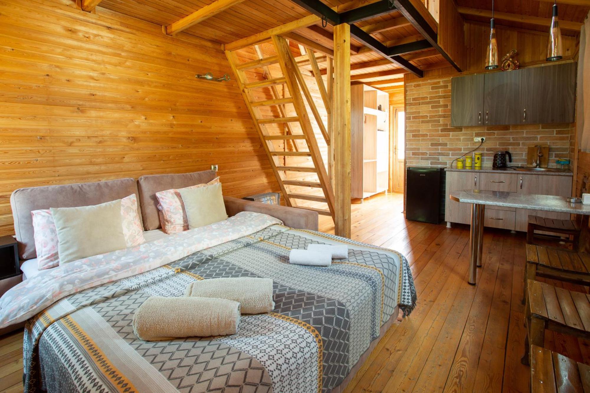 Hotel Level Местия Екстериор снимка