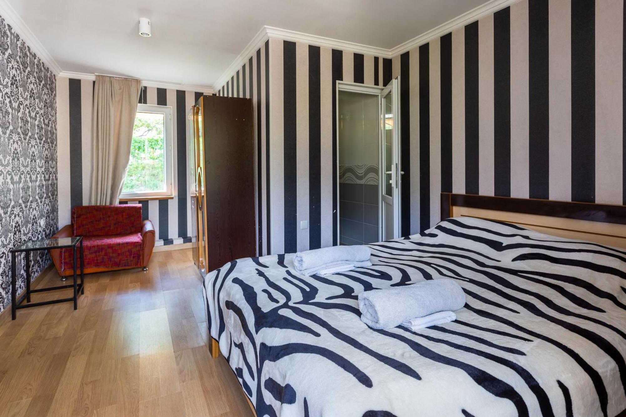 Hotel Level Местия Екстериор снимка