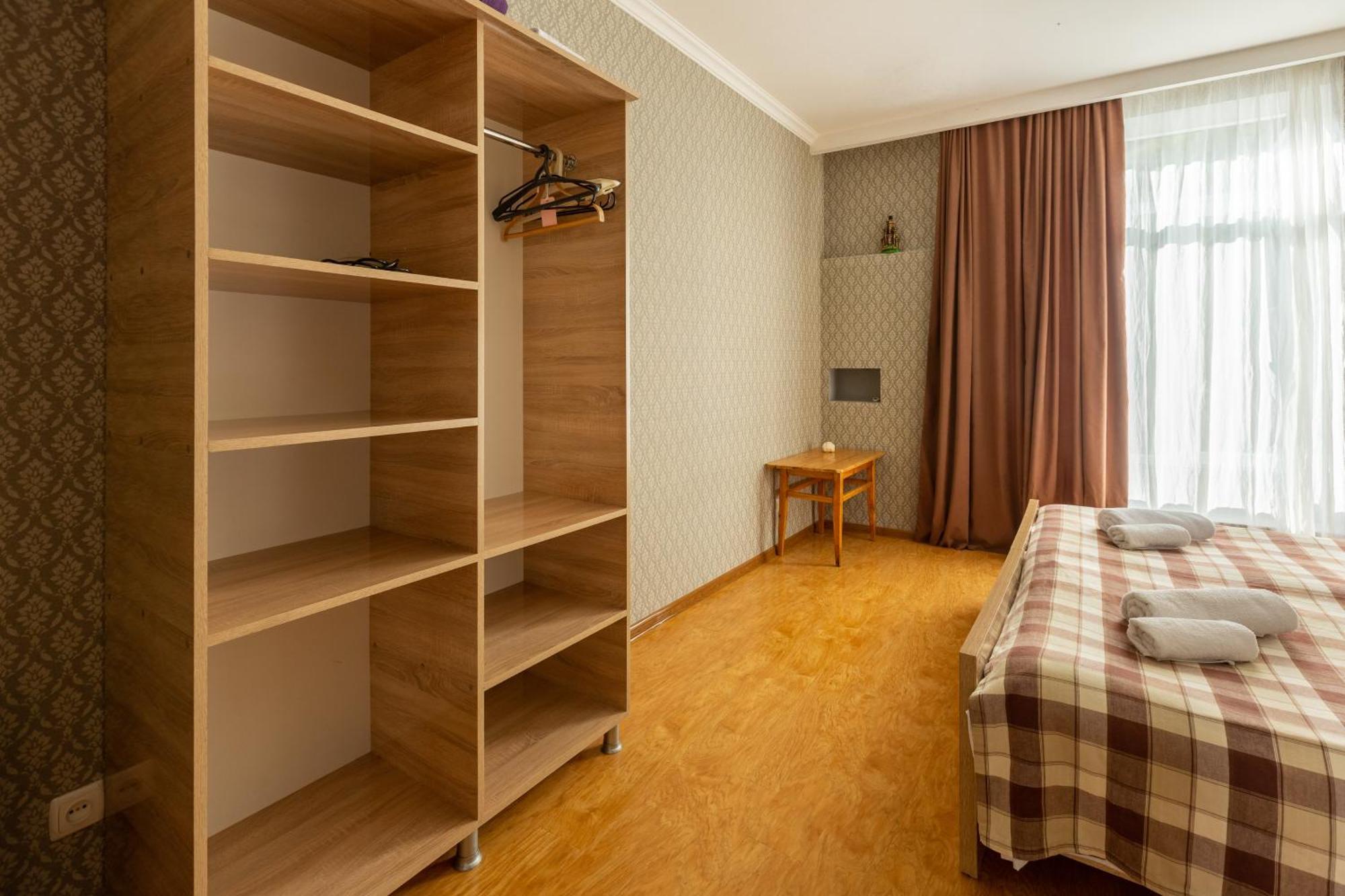 Hotel Level Местия Стая снимка