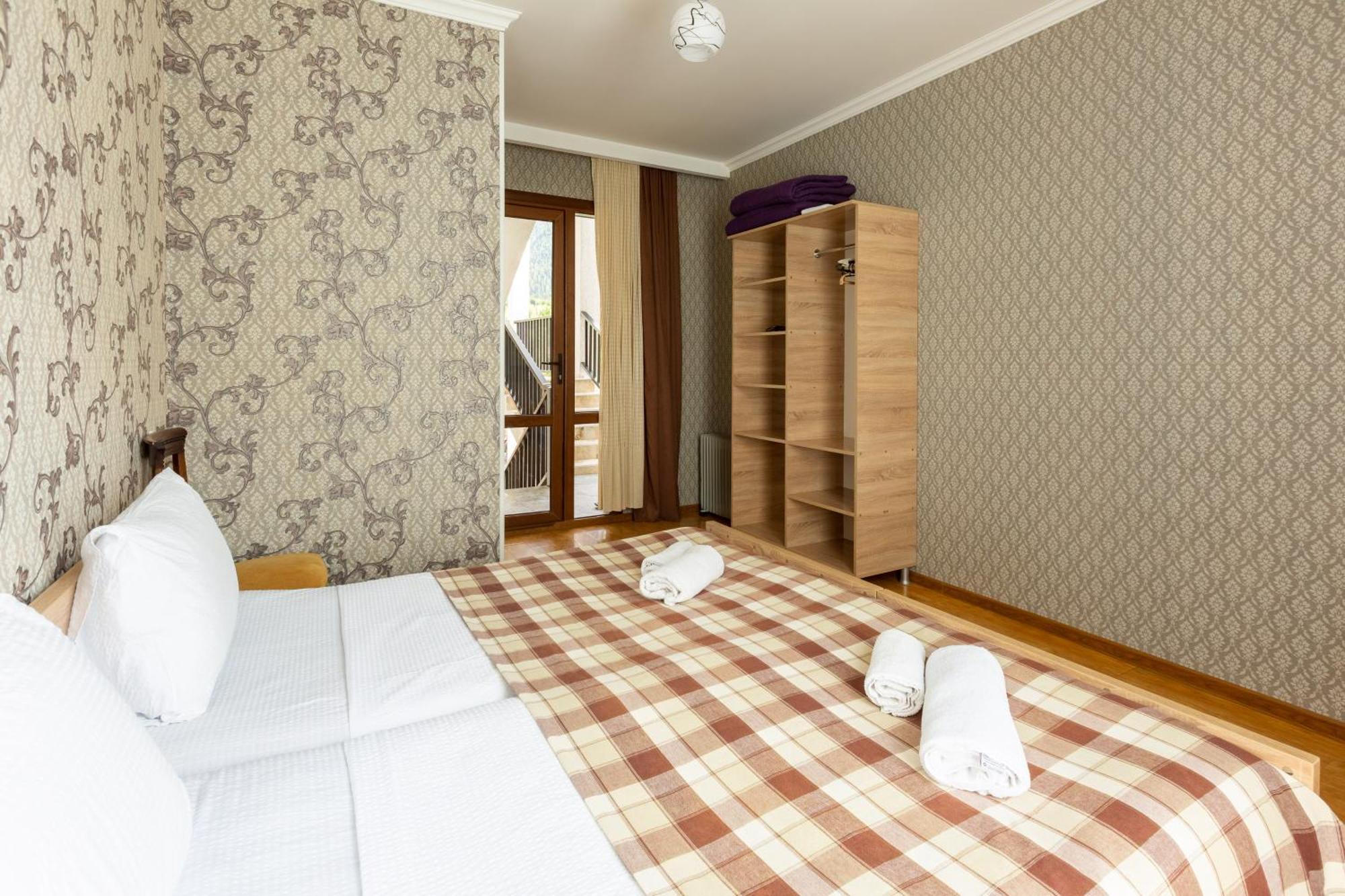 Hotel Level Местия Стая снимка